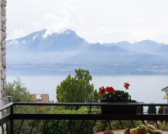 Musik suite with lake view - Torri Del Benaco - Balkon