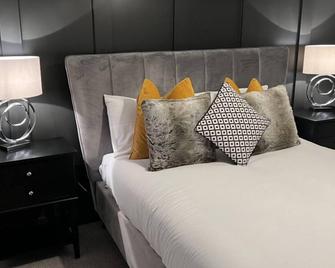 Wolf Inn Serviced Apartments - Lowestoft - Bedroom