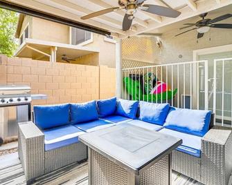 Beautiful Surprise Home w/ Private Pool & Grill! - Surprise - Balcony