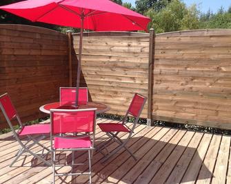 Duplex of 40 m2 near a river - Saint-Alban-Auriolles - Patio