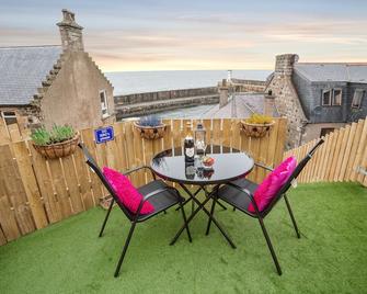 Seaesta Apartments - Macduff - Balcony