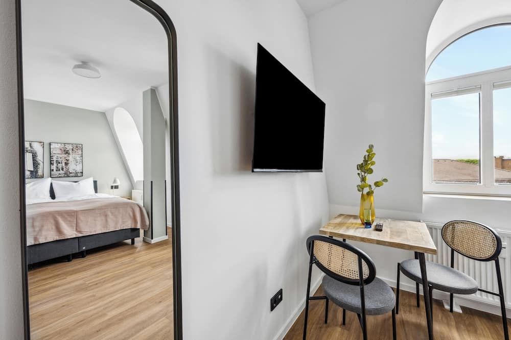 Limehome Düsseldorf Bahlenstr - דיסלדורף - חדר אוכל