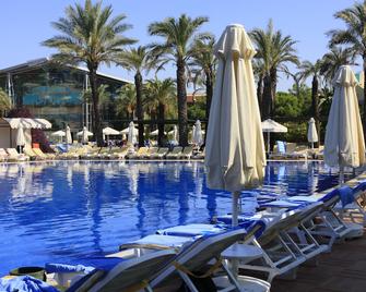 Pegasos World Hotel - Side - Pool
