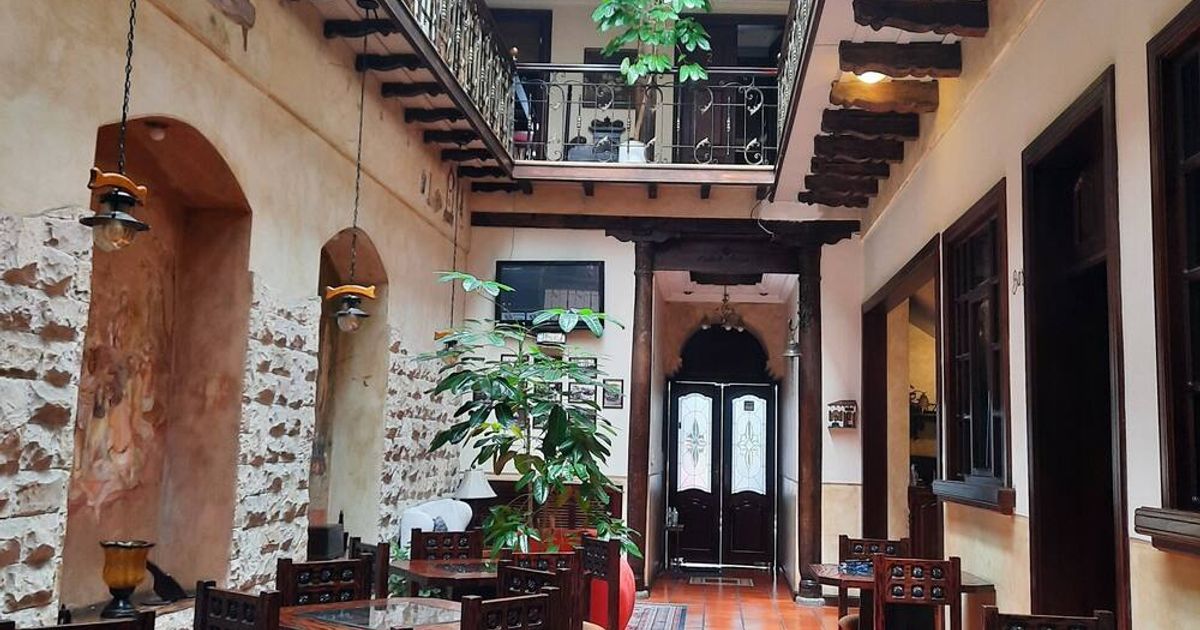 Hostal La Perla Cuencana 4