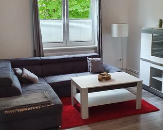 Alles NEU nach Komplettsanierung in direkter Nähe zum Südstrand - Wilhelmshaven - Sala de estar
