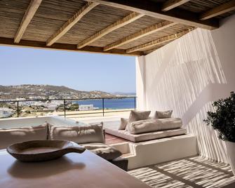 Boheme Mykonos Town - Small Luxury Hotels of the World - Mykonos - Varanda