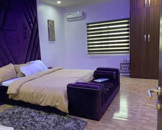 Kay's Comfort Place - Lekki - Bedroom