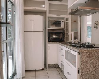 Hanna Amsterdam Hotel & Events - Florianópolis - Keuken