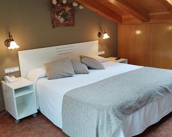 Hotel Sant Roc - Camprodon - Schlafzimmer