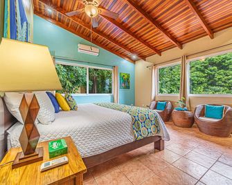Family Jungle Villa w/ Concierge - Manuel Antonio - Bedroom