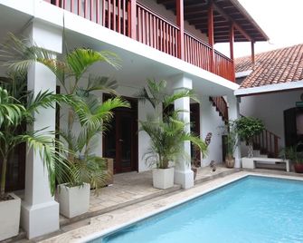 Hotel Cafe Azul - León - Pool