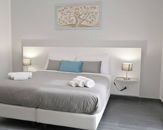 Da 'Nfacci Affittacamere - Carini - Slaapkamer
