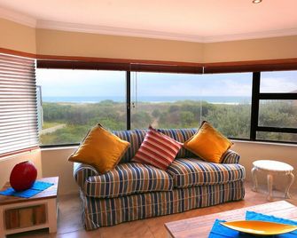 Gull's Stilbaai - Still Bay - Sala de estar