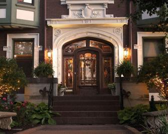 Fleur-de-Lys Mansion - St. Louis - Building