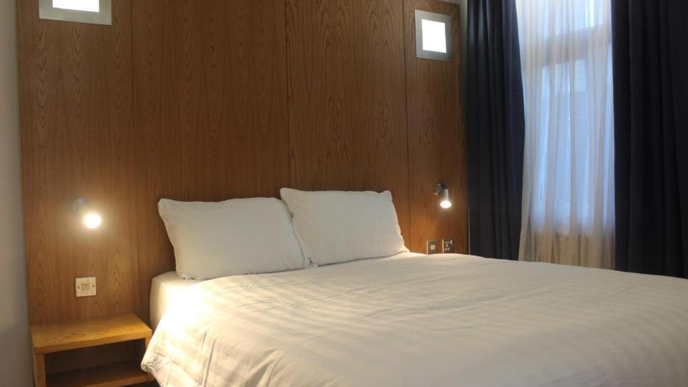 Corona Hotel Rotherham Sheffield Meadowhall