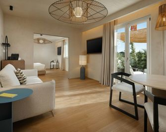 Cala Ponte, a Tribute Portfolio Hotel - פוליניאנו א מארה - סלון