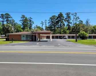 Economy Inn - Kingsland - Building
