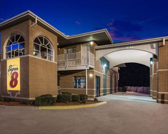 Super 8 by Wyndham Cabot - Cabot - Gebouw