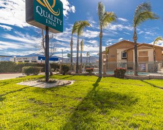 Quality Inn Banning I-10 - Banning - Edificio