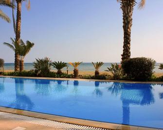 Nefeli Beach Villa, 5 Bedrooms - Lárnaca