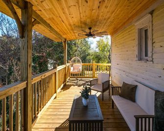 Heritage Suite - Great Location - Free Parking - Macon - Balkon