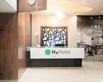 H+ Hotel Ried - Ried im Innkreis - Front desk