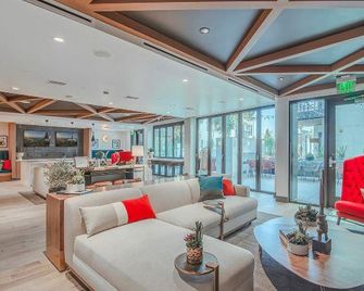 Modern Cosmopolitan APT Mid-Hollywood+Free Parking 10mins to Universal Studios - Los Angeles - Lobby
