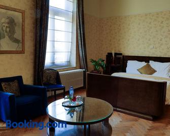 Hotel Dufays - Stavelot - Schlafzimmer