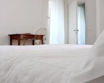 Locanda Mezzosale - Conegliano - Camera da letto