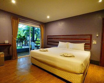 Apple Beachfront Resort - Ko Chang - Soverom