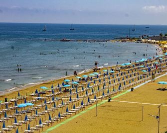 Hotel Yaka Inn - Kizkalesi - Playa