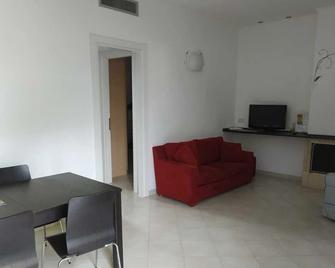 Casa Per Ferie Piamarta - Ariccia - Вітальня