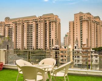 Studio Serviced Apartment With Gym Patio - 旱溪 - 陽台