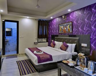 Hotel Noida International - Noida - Bedroom