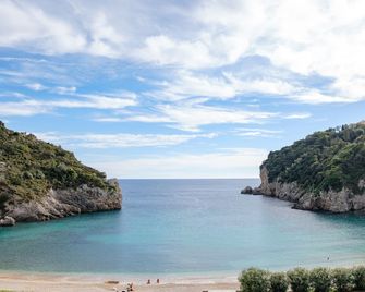 Hotel Apollon Corfu - Palaiokastritsa
