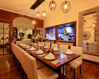 The Bourke Hotel - Dávao - Restaurante