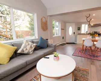 Ballard - Sunset Hill Guest House - Seattle - Sala de estar