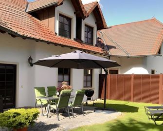 Gästewohnung für 4 Personen 100 qm² - Neuzelle - Innenhof