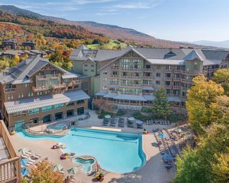 The Lodge at Spruce Peak - Stowe - Piscina