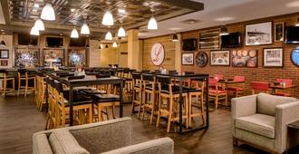 Four Points by Sheraton Louisville Airport - לואיסוויל - מסעדה