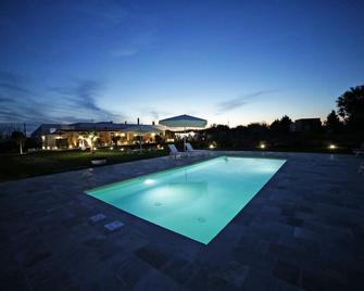 Tenuta Cesarina - Alessano - Piscina
