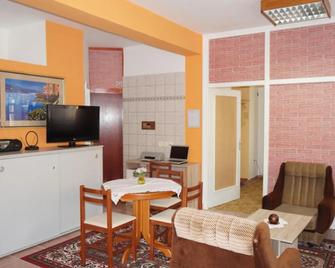 Apartment Pokos - Varazdinske Toplice - Living room