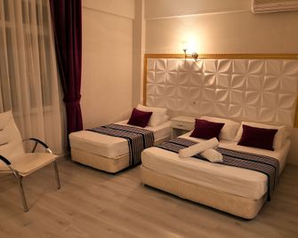 Yurekli Butik Otel - Avşa - Yatak Odası
