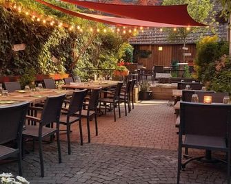 Hotel Restaurant Aux Deux Roses - Neuf Brisach