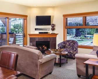 This Resort & Location Is Simply Heaven ! - Chelan - Wohnzimmer