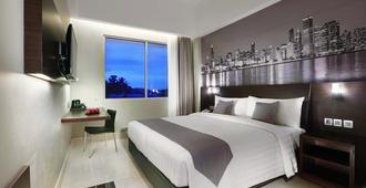 Hotel Neo+ Balikpapan By Aston - Kota Balikpapan - Kamar Tidur