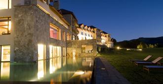 Loi Suites Chapelco Hotel - San Martin de los Andes - Zwembad