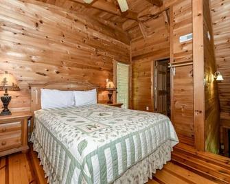 Whisper Creek cabin - Townsend - Bedroom