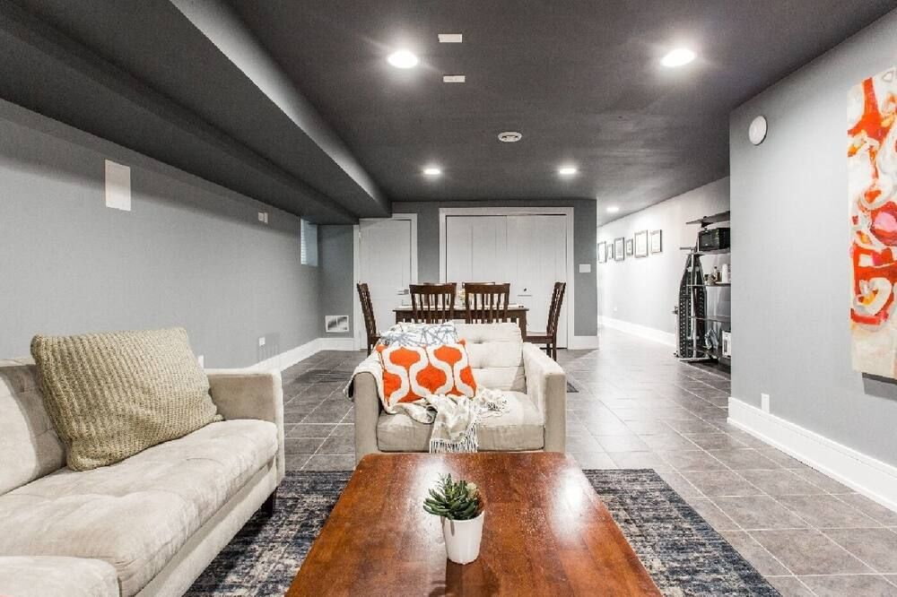 Spacious Bronzeville Gem Garden lvl Near Downtown, University of Chicago, Museum - שיקאגו - סלון