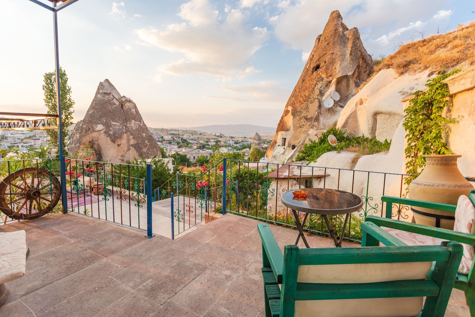 Roc Of Cappadocia - גורמה - מרפסת
